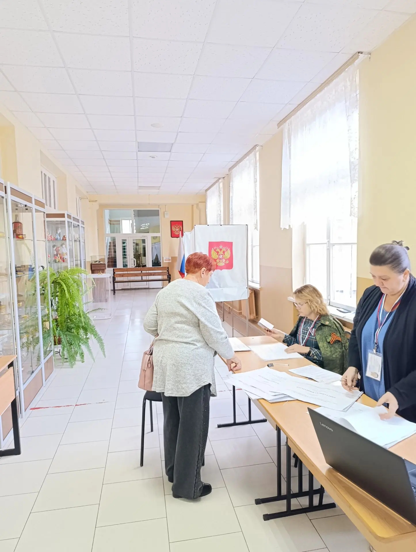 На избирательных участках Курского района активно идет голосование на выборах