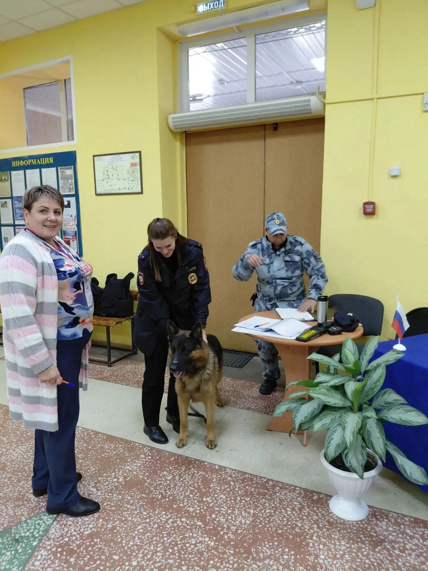 Досрочное голосование в Курском районе продолжается: безопасность превыше всего