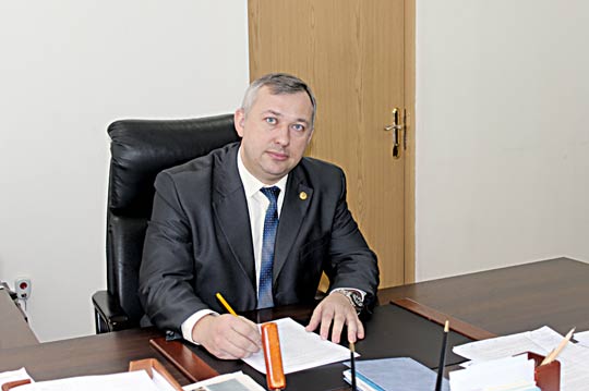 Гражданам не просто