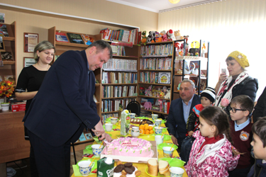 Сладкое угощение для мам