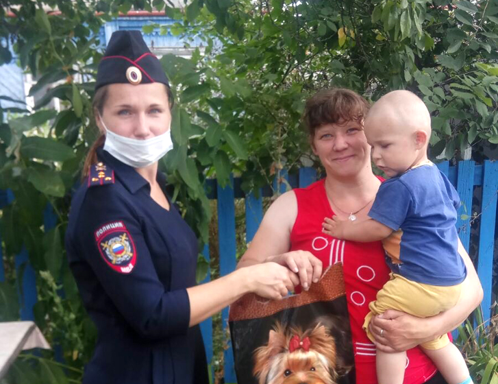 Полиция взяла под опеку