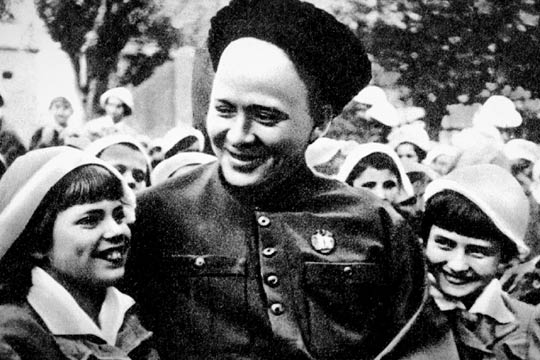«Автору «Чука и Гека» сегодня 117