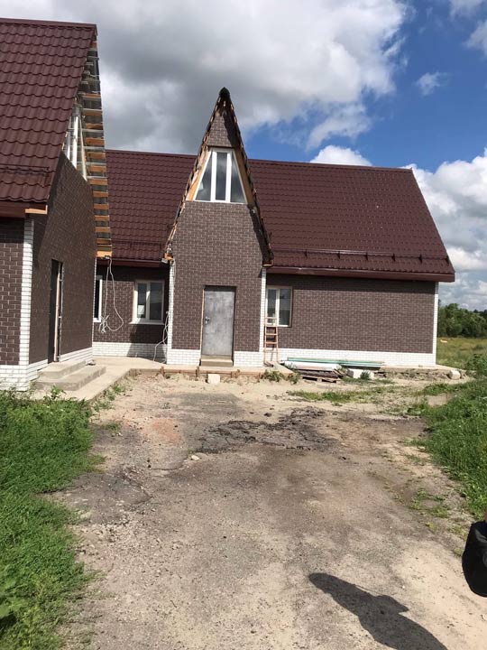 Петровский Дом досуга сегодня похож на небольшой замок