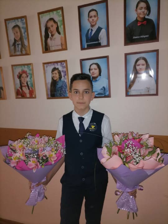 Боец и юный музыкант Захар