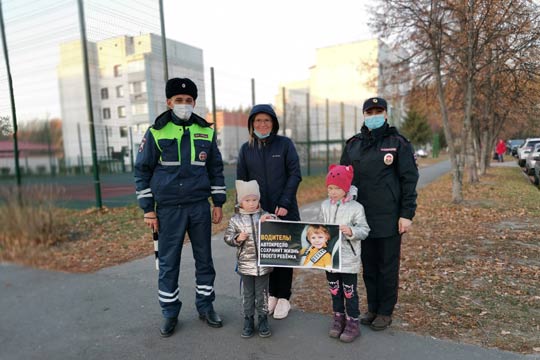 Детки в креслах