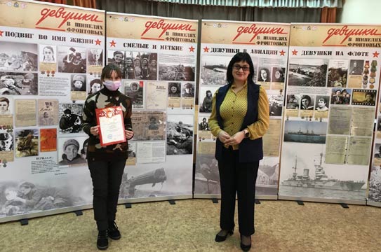 «Девушки в шинелях» «шагают» по районам
