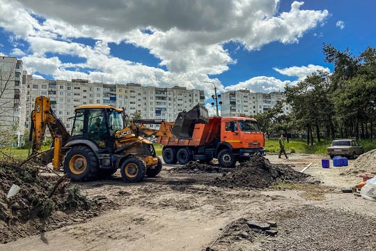 В Курске началось благоустройство сквера «Спортивный»