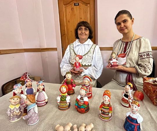 Куклы со смыслом семейной мастерской Власовых