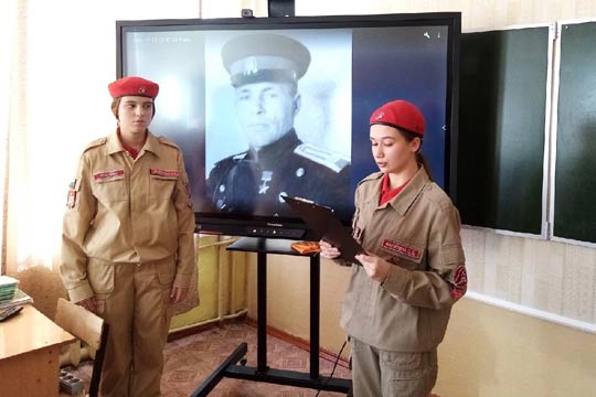 Самых активных и творческих наградили грамотами