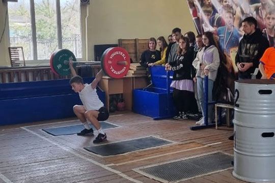 Детям посоветовали заняться спортом на каникулах