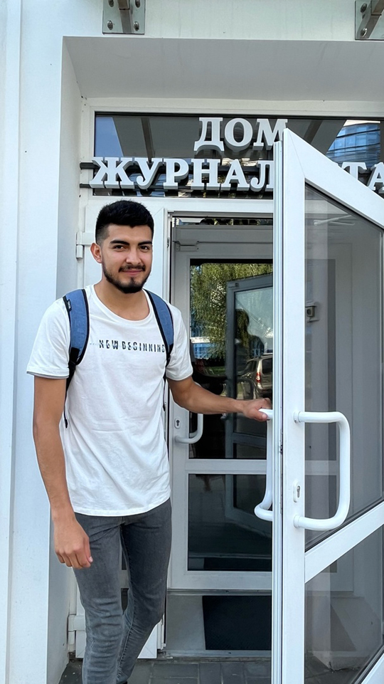 Ленин из Эквадора мечтает открыть свою ветеринарную клинику