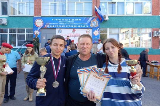 Стрелять, метать и выступать...