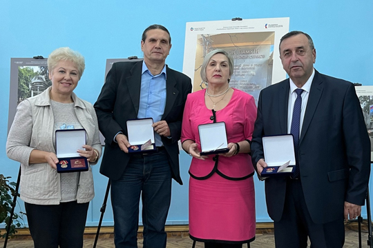 Единство нам сейчас необходимо как никогда