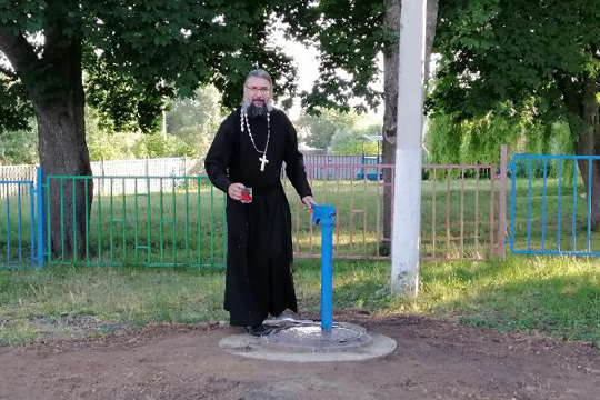 Вопрос водоснабжения храма решен