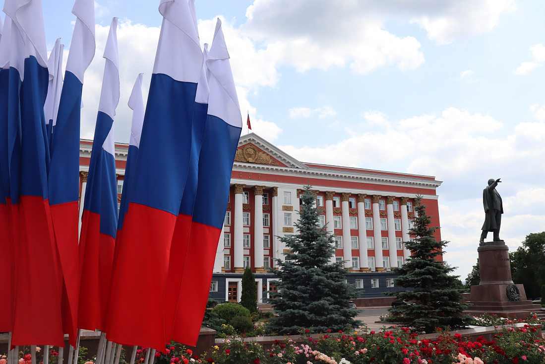 Врио губернатора Курской области утвердил законы, ранее принятые Курской областной Думой